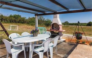 Cozy Home In Vodnjan With Wifi