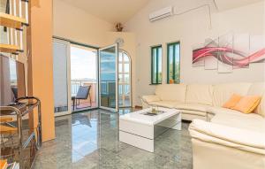 Holiday Home Razanj 3