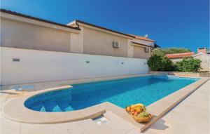 Two-Bedroom Holiday Home Jezera With A Fireplace 05