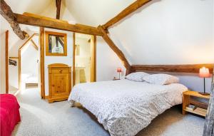 Maisons de vacances Amazing Home In St Pierre En Auge : photos des chambres