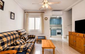 Gorgeous Home In Santa Pola With Wifi