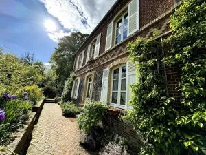 Maison de ville avec ruisseau, Wifi, Tv, Jardin - Saint-Pierre-des-ifs