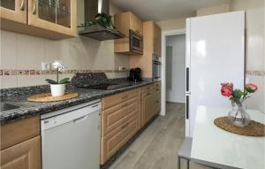 3 Bedroom Nice Apartment In Benajarafe