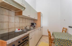 1 Bedroom Beautiful Apartment In Njivice