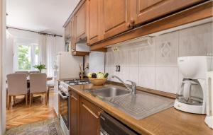 3 Bedroom Nice Home In Barbat Na Rabu