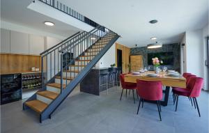 Lovely Home In Bedenica With Jacuzzi