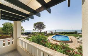 Two-Bedroom Apartment In Privlaka