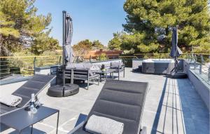 Pet Friendly Home In Peroj With Kitchen