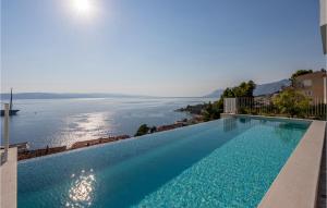 Nice Home In Brela With Wifi