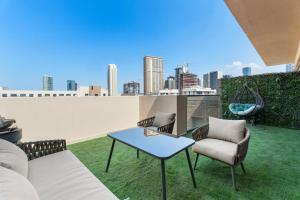 NEW! Spacious 2BHK with Maids room - JVC
