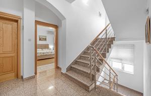 Cozy Apartment In Sibenik With Wifi