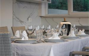 Amazing Home In Supetar