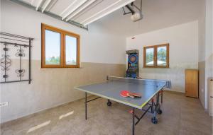 Two-Bedroom Holiday Home In Tinjan