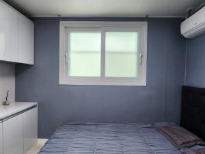 D Studio room at Soongsil Univ Entrance Station