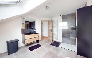 Maisons de vacances 3 Bedroom Beautiful Home In Charnois : photos des chambres