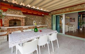 Gorgeous Home In Nerezine With Wifi