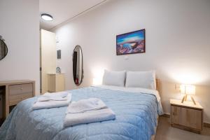 City Center Studio for 2 by MPS