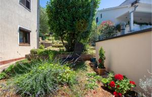 2 Bedroom Awesome Apartment In Njivice