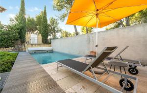 Maisons de vacances Awesome Home In Paradou : photos des chambres