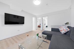 Flat in Dalston, London