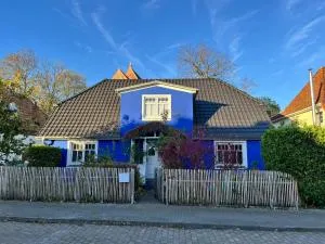 Blue House Rügen - Gudderitz