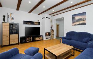 Amazing Home In Krasno 