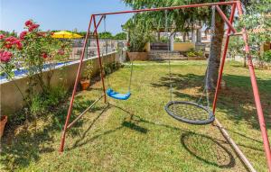 Lovely Apartment In Pula With Kitchen