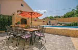 Lovely Home In Zmijavci With Wifi