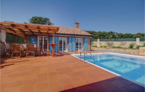 3 Bedroom Awesome Home In Nerezine