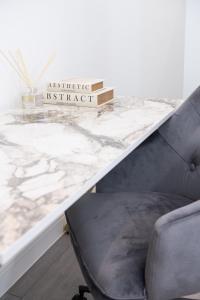 Woodside Park 3 Bedroom Apartments with Parking