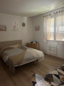 APPARTEMENT Studio neuf bas de villa Gorges du verdon à RIEZ