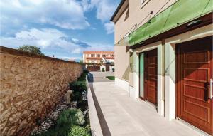 Two-Bedroom Apartment In Zadar