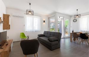 2 Bedroom Beautiful Apartment In Vrbnik 