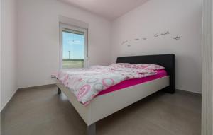 Gorgeous Apartment In Kustici, Novalja