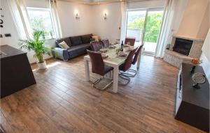 Nice Apartment In Smarje With Wifi