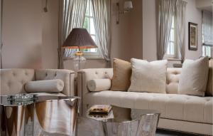 4 Bedroom Awesome Home In Vabriga 