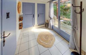 Maisons de vacances 2 Bedroom Nice Home In Aste : photos des chambres