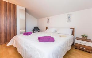 Apartment Ugljan With Outdoor Swimming Pool 317