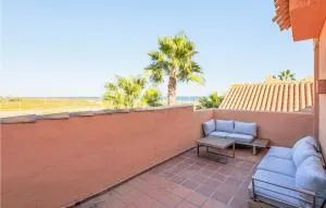 Gorgeous Apartment In Los Alcázares - Los Narejos