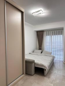 Sarah Apartment Arena