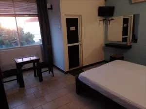 Akira Beach Hotel - Moratuwa