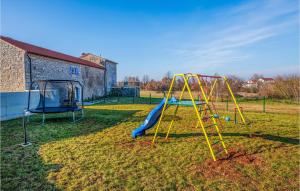 3 Bedroom Stunning Home In Brscici