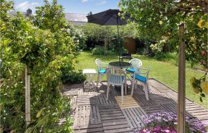 Maisons de vacances 2 Bedroom Awesome Home In Saint-Nazaire : photos des chambres