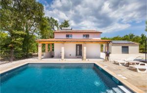 Beautiful Home In Krnicari With Wifi