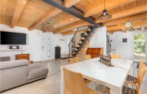 Beautiful Home In Krnicari With Wifi