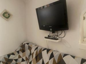 APPARTEMENT Studio neuf bas de villa Gorges du verdon à RIEZ