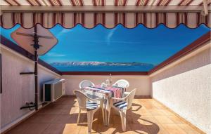 Nice Apartment In Novi Vinodolski