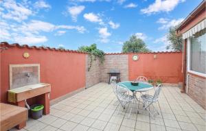 2 Bedroom Amazing Apartment In Siracusa