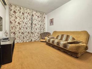 Апартаменти з 2-ма кімнатами в 5 хвилинах від м. Печерська