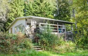 2 Bedroom Lovely Home In Nykvarn - Malmköping